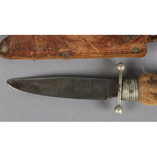 107 - AN EARLY TO MID 20TH CENTURY GERMAN HUNTING KNIFE BY WHITBY, MADE IN SOLINGEN, drop point blade sign... 