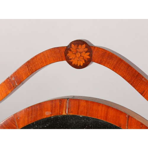 361 - AN EDWARD VII MAHOGANY AND SATINWOOD INLAID TOILET MIRROR, having an oval glass, within a shield sha... 