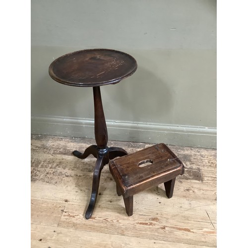 118 - A 19th Century oak wine tripod table and a small oak creeping stool