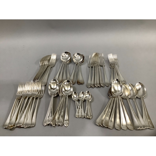 182 - A set of Mappin & Webb silver plated cutlery with leaf bud terminal comprising eight soup spoons, si... 