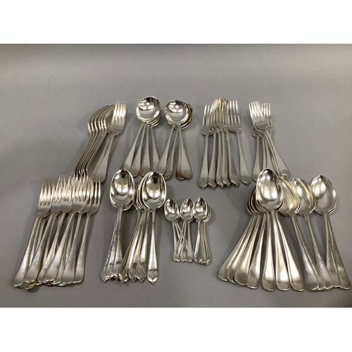 182 - A set of Mappin & Webb silver plated cutlery with leaf bud terminal comprising eight soup spoons, si... 