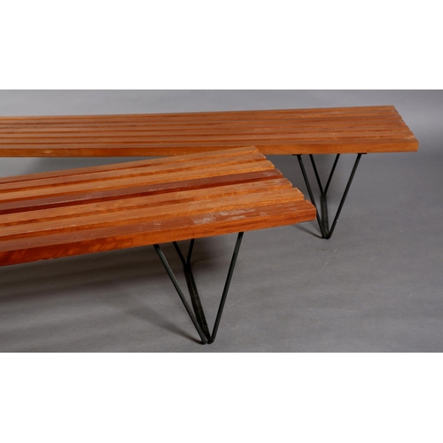 2 - Robin Day (1915-2010) for Hille's Interplan Range c.1955, mahogany slatted bench on black metal rod ... 