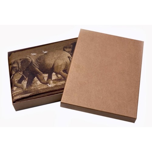 225 - Saving Elephants, Luxury Coffee Table Book for The Born Free Foundation, 2023 Prix de la Photographi... 