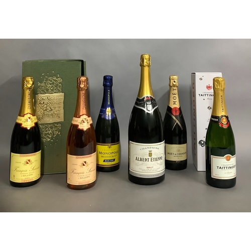 352 - NON VINTAGE CHAMPAGNES: Taittinger Brut Reserve, presentation box 1 btle, Moet & Chandon Brut 1 btle... 