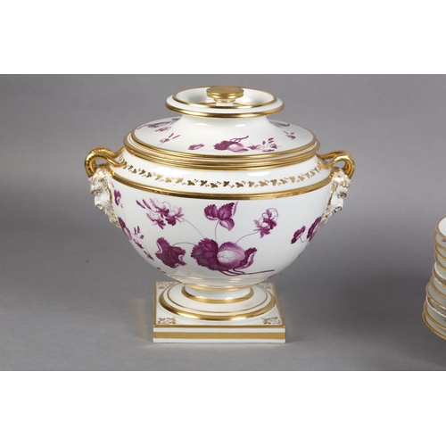 7 - A FLIGHT, BARR AND BARR WORCESTER PORCELAIN FRUIT COOLER AND COVER AND TWELVE DESSERT PLATES, circa ... 