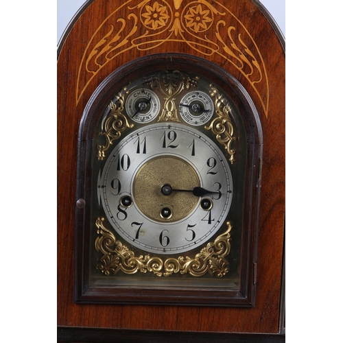 34 - A LATE 19TH CENTURY GERMAN ROSEWOOD AND SATINWOOD INLAID BRACKET CLOCK AND BRACKET BY JUNGHANS, mode... 