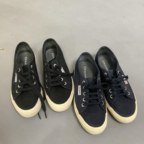 286 - Two pairs of pumps in black and navy blue by Superga, Size 37½ and 37½, together with three pairs of... 