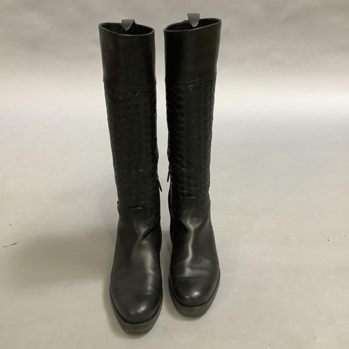 290 - A pair of Bottega Veneta lady's knee-high boots in black leather with woven intreccio detail, Size 3... 