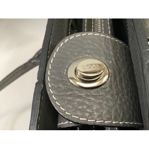99 - A Tod's grey leather tote bag with white stitching, 39cm wide x 27cm high, unused