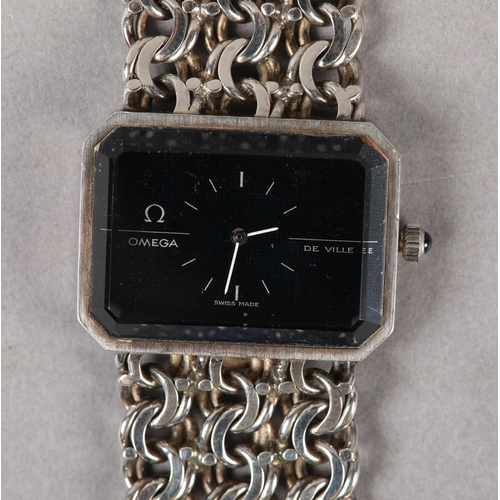 233 - AN OMEGA DE VILLE LADY'S MANUAL WRISTWATCH IN A SILVER CASE C.1975, no 8272, movement no 37939746, a... 