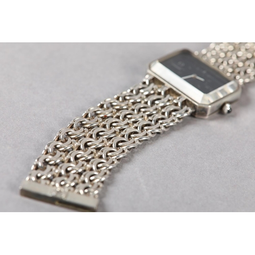 233 - AN OMEGA DE VILLE LADY'S MANUAL WRISTWATCH IN A SILVER CASE C.1975, no 8272, movement no 37939746, a... 