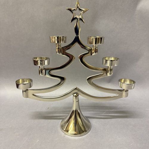 16 - Set of four large nickel Xmas tree tea light stands (4) Ref: 85215