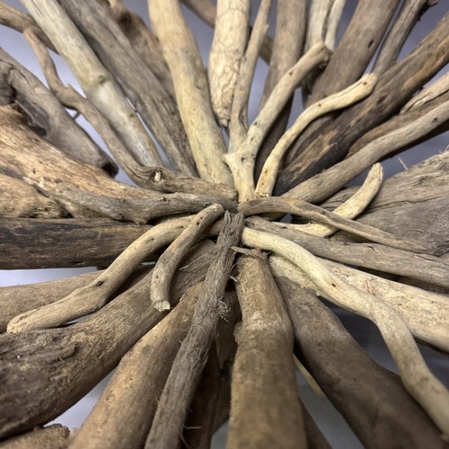 44 - Twelve large driftwood fruit stand, 22cm high x 37cm diameter (12) Ref: 500810