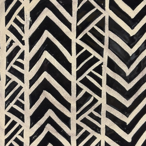 50 - Pair of large wall plaques in black and buff, 34cm diameter Ref: 675926