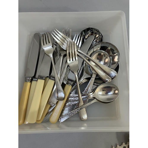 104 - Silver plated tray, wafer basket, loose cutlery, two steins, together with a quantity of table linen... 