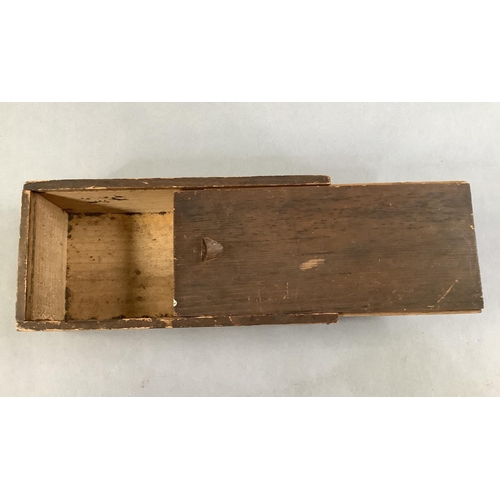 116 - A complete set of 32 Pre Staunton wooden chess pieces in a wooden box