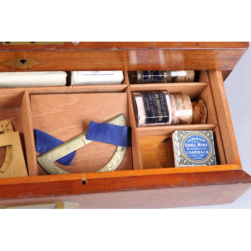 20 - A 19TH CENTURY WINSOR & NEWTON'S ILLUMINATING COLOURS AND MATERIALS MAHOGANY CASE with drawer c1870,... 