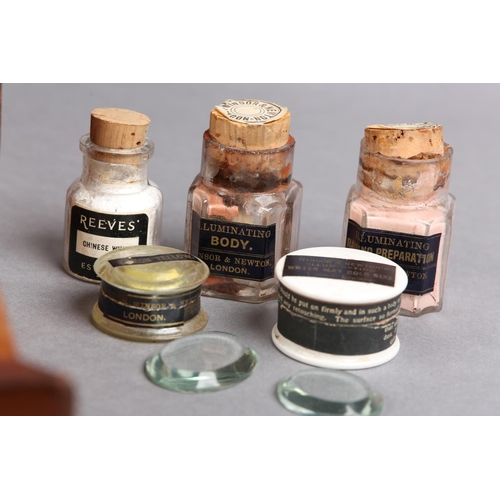 20 - A 19TH CENTURY WINSOR & NEWTON'S ILLUMINATING COLOURS AND MATERIALS MAHOGANY CASE with drawer c1870,... 