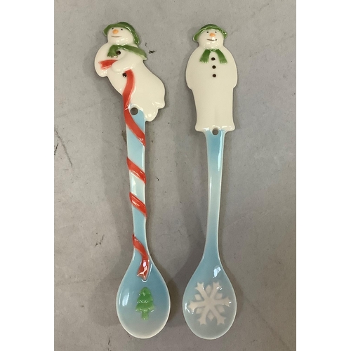 18 - A collection of snowman ornaments including Royal Doulton Thankyou Snowman figure in original box, R... 