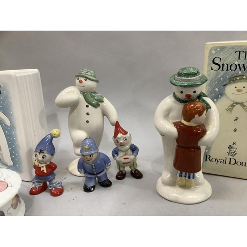18 - A collection of snowman ornaments including Royal Doulton Thankyou Snowman figure in original box, R... 