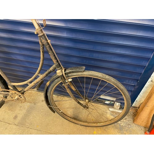 281 - Swift ladies bicycle, 28