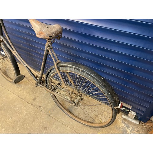 281 - Swift ladies bicycle, 28