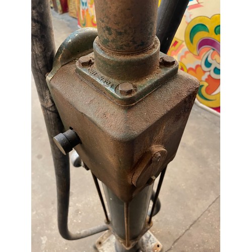 100 - Avery Hardoll CH1 Hand Crank Fuel Pump, Very original.

Please note we are unable to offer shipping ... 