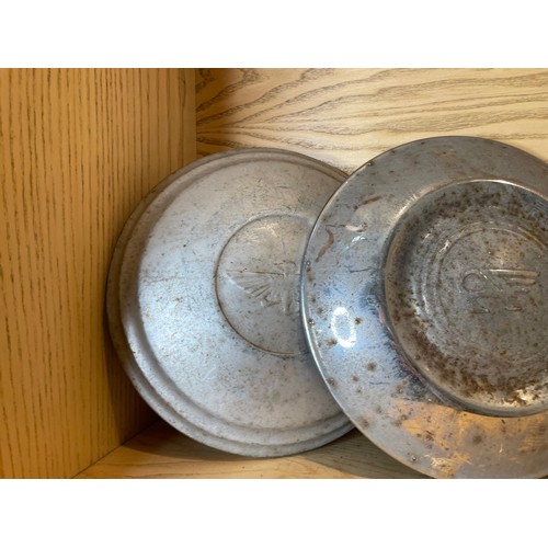 31 - Austin Motor Car Wheel Hubs
Shipping Category C