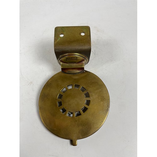 17 - Royal Automobile Club Associate Badge (Leciester). For Leicestershire Automobile Club by Kington & C... 