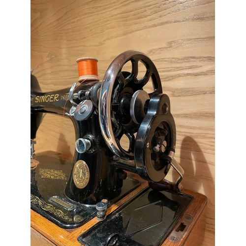 17 - A Boxed Singer EA Series Sewing Machine with Lock & Key

In House Shipping Unavailable