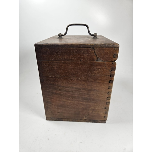 23 - Vintage Electric Shock Machine, Scientific Instrument, In wooden case, with paddles and cables.

Shi... 