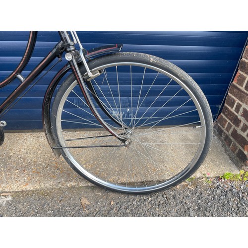 129 - Raleigh Loop Frame Ladies Bicycle, 28