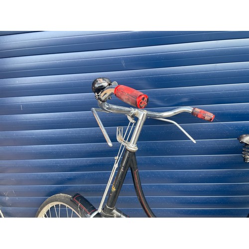 129 - Raleigh Loop Frame Ladies Bicycle, 28