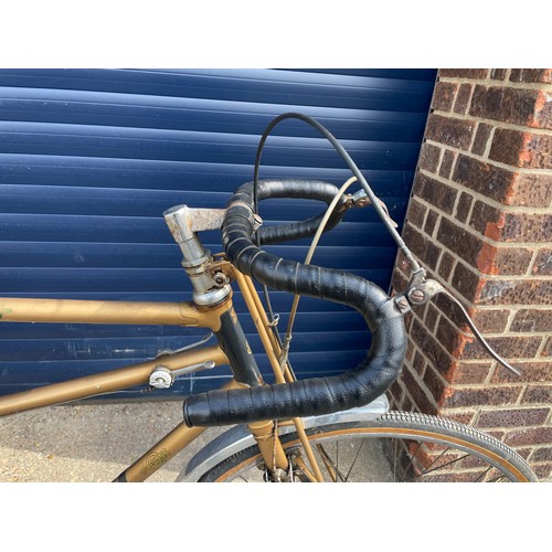 131 - The Evans Tandem Tricycle, very original, Gold colour, Resilion Brakes, Cyclo Gears.


In House Ship... 