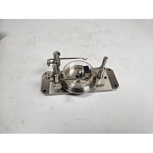 5 - Carl Zeiss Jena Prismen Rotator No.705, c1890s, In original box.

Shipping Rate B