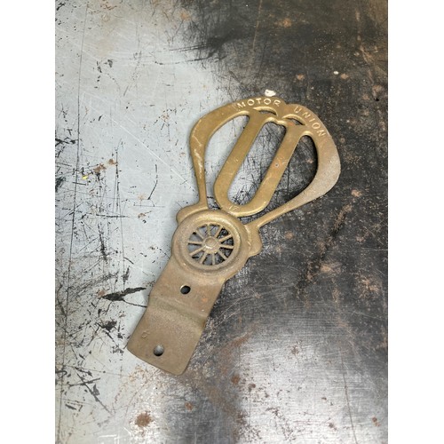 509 - Motor Union Brass Car Badge

Shipping Rate B