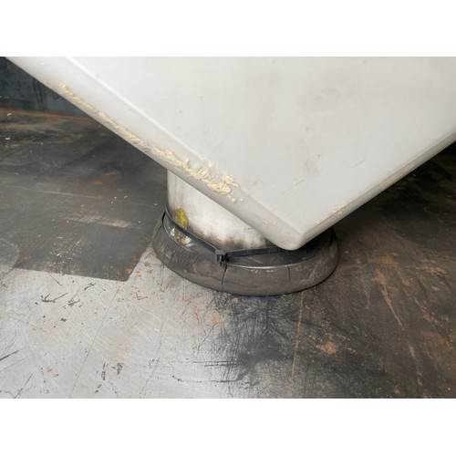 511 - Power Regular Petrol Pump Globe, Original Condition, No Chips

In house shipping unavailable