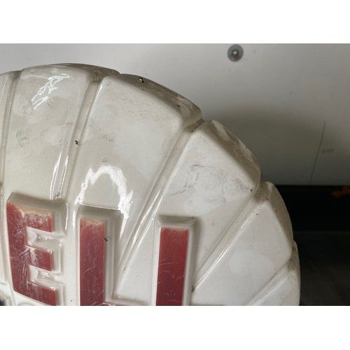 512 - Shell Diesoline Petrol Pump Globe, original globe, chip to neck as photos

In house shipping unavail... 