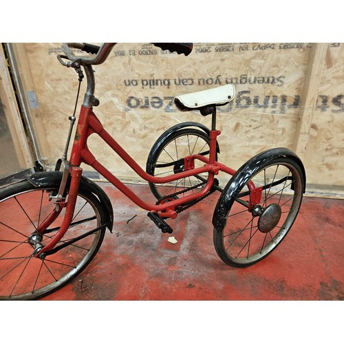 556 - Triang Childs Tricycle, Solid Tyres

In house shipping unavailable