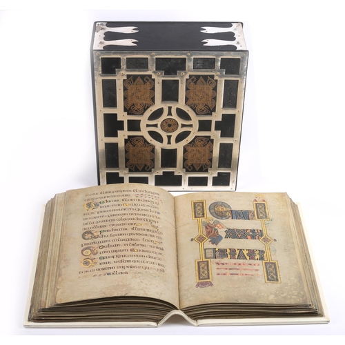 411 - The Book of Kells Facsimile - Verlag, Luzern. Published by Authority of The Board of Trinity College... 