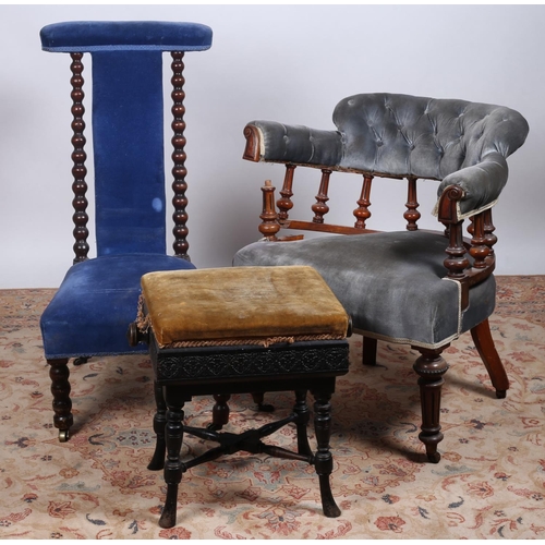 76 - AN EDWARDIAN AND MAHOGANY AND UPHOLSTERED TUB SHAPED CHAIR together with a Victorian mahogany prie-d... 
