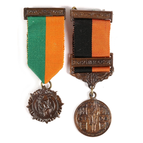 87 - 1916 Rising service Medal miniature and Comhrach pair.