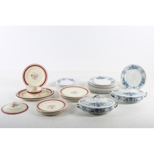 578 - A TWENTY PIECE BRISTOL ALKALON CHINA ROYSTON PATTERN PART DINNER SERVICE together with a thirteen pi... 