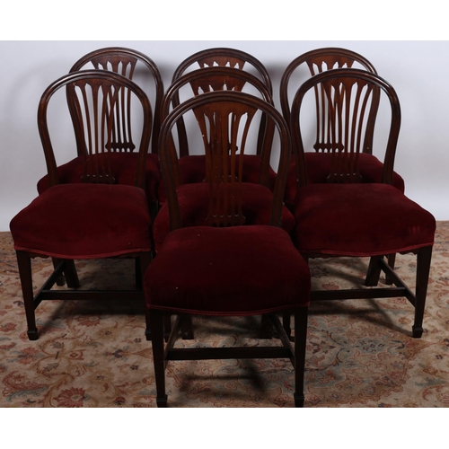 549 - A SET OF SEVEN GEORGIAN MAHOGANY DINING ROOM CHAIRS each with a curved top rail and pierced vertical... 