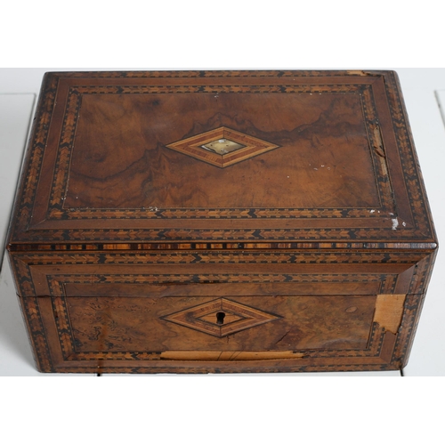 582 - A 19TH CENTURY WALNUT AND HERRINGBONE INLAID JEWELLERY CASKET of rectangular form the hinged lid con... 