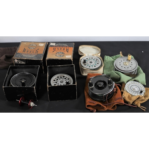 810 - A COLLECTION OF FLY FISHING REELS (6)