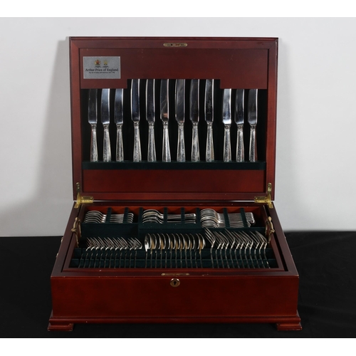 347 - AN ARTHUR PRICE CANTEEN OF CUTLERY twelve place setting in a mahogany case with brass carrying handl... 