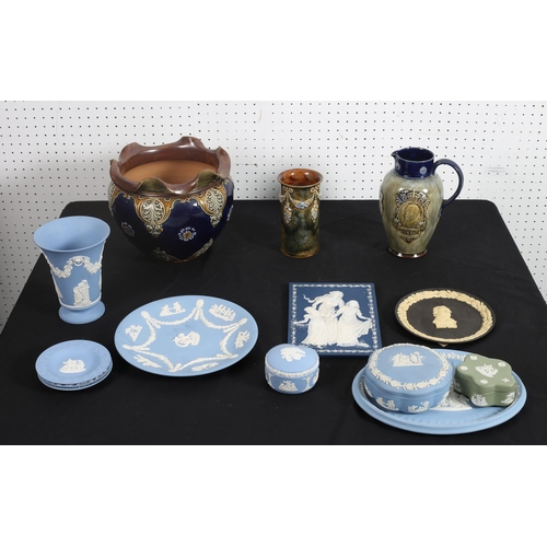 540 - A MISCELLANEOUS COLLECTION to include a Royal Doulton jug, a Royal Doulton jardiniere, a collection ... 