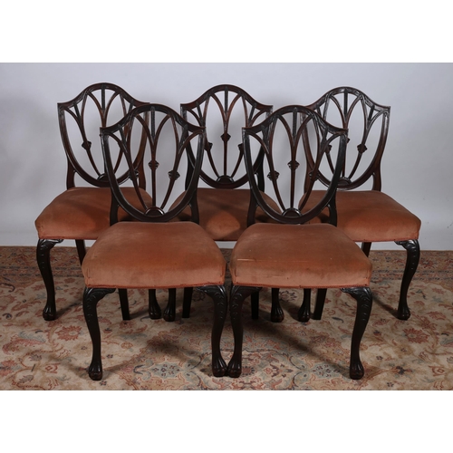 174 - A SET OF FIVE 19TH CENTURY HEPPLEWHITE DESIGN MAHOGANY DINING CHAIRS each with a curved top rail and... 