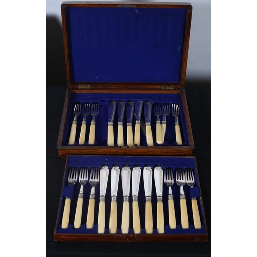 499 - A TWENTY FOUR PIECE VICTORIAN SILVER AND MOTHER OF PEARL HANDLE FRUIT SET Sheffield 1881 retailed by... 